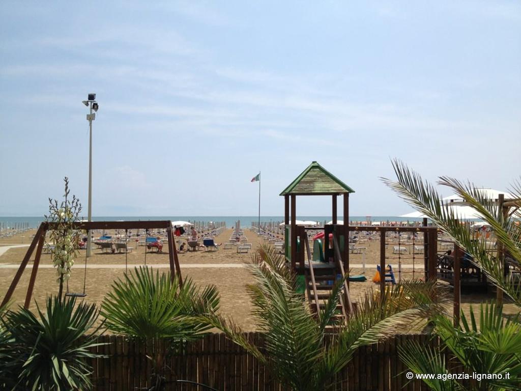 Villa A Lignano Pineta Lignano Sabbiadoro Exterior photo