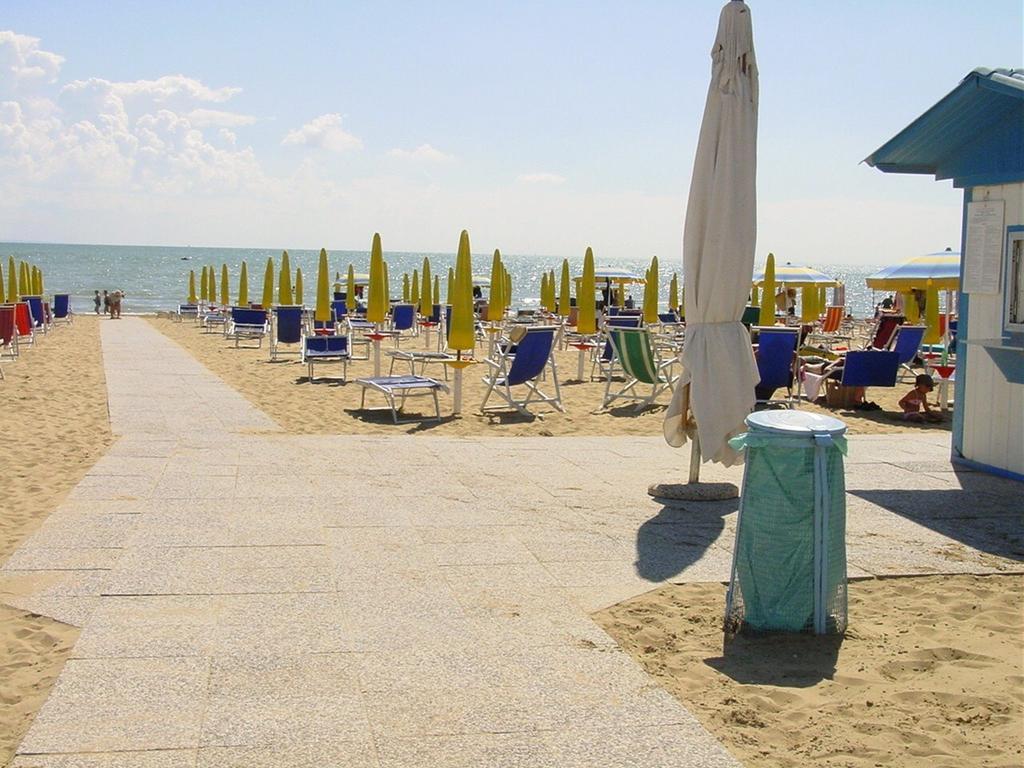 Villa A Lignano Pineta Lignano Sabbiadoro Room photo