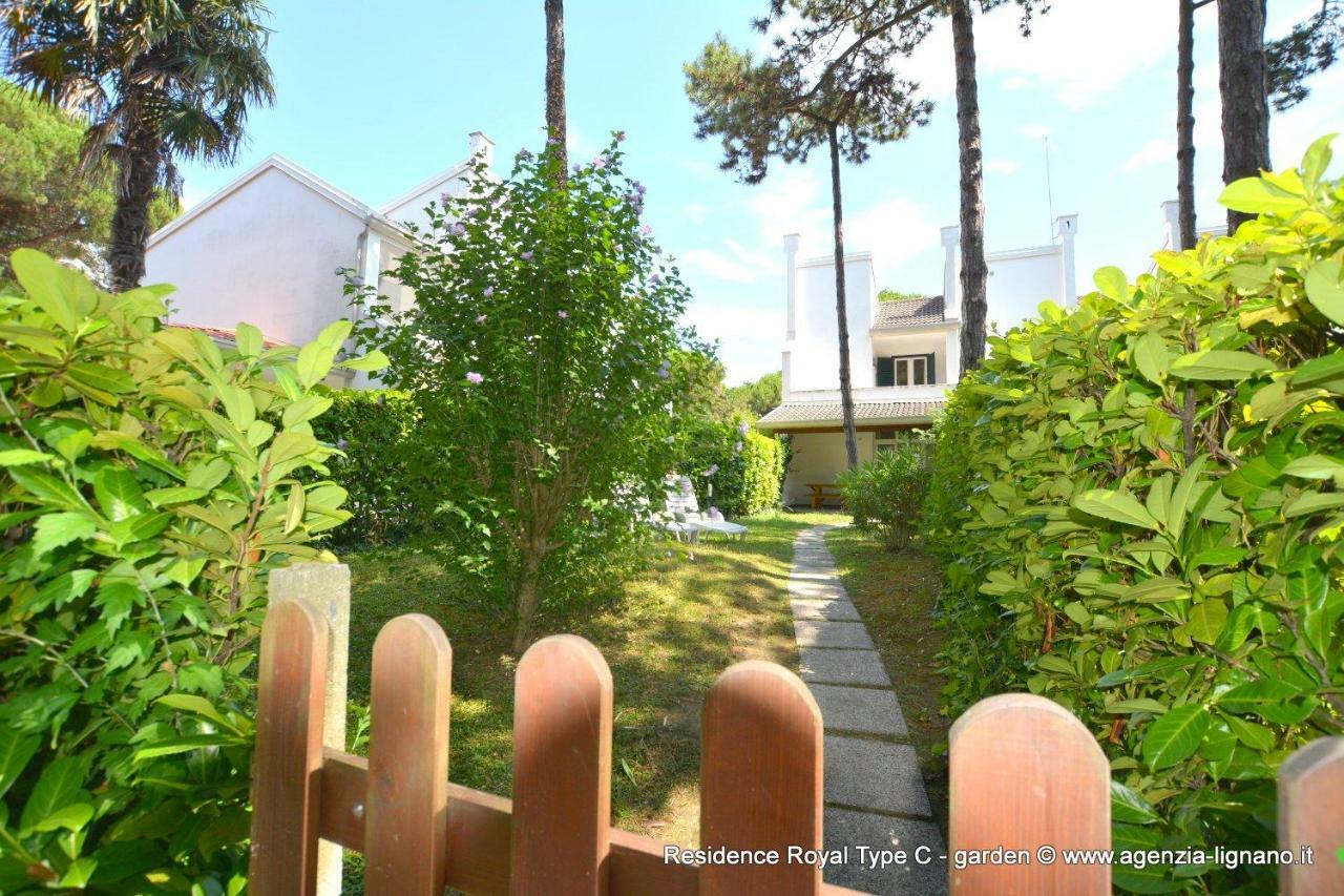 Villa A Lignano Pineta Lignano Sabbiadoro Exterior photo